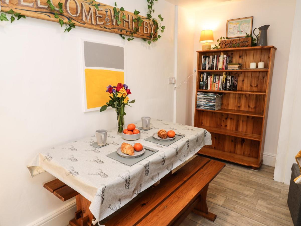 Apartmán The Surfers Bolt Hole Whitby Exteriér fotografie